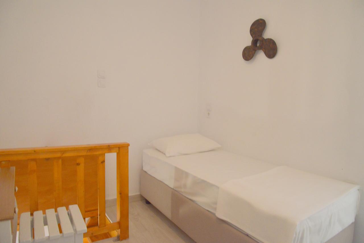 Hostal Blue Sea House Klima  Exterior foto